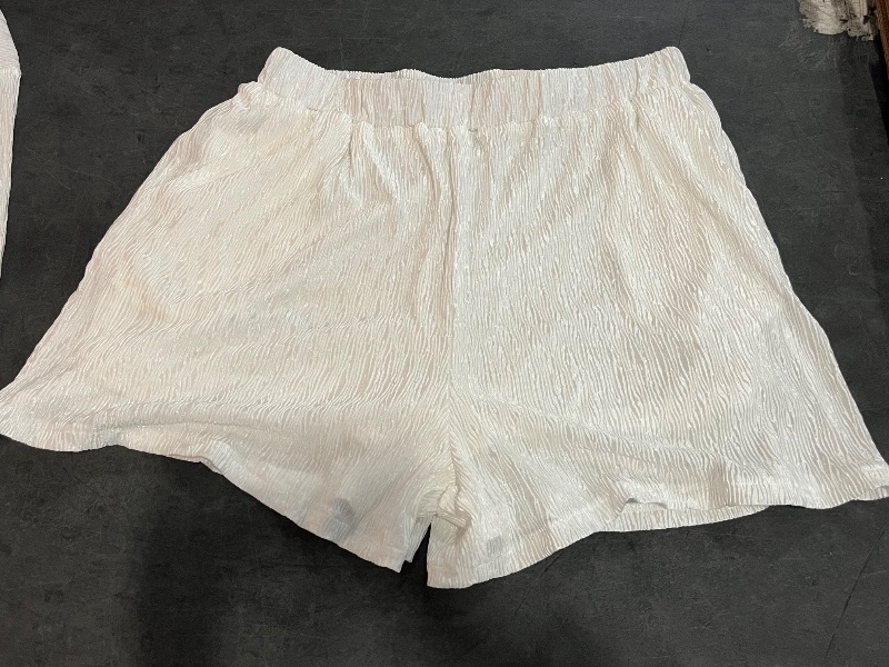 Photo 1 of (XL) Womens Silk Lounge 2 Piece Set Button Down Top with Pattern - White