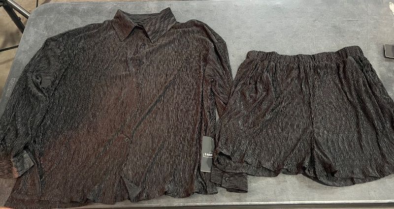 Photo 1 of (XL) Womens Silk Lounge 2 Piece Set Button Down Top with Pattern - Black
