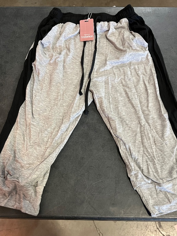 Photo 1 of (S) Capris For Women Casual Crop Pants Loose Fit Comfy Drawstring Lounge Pants With Pockets