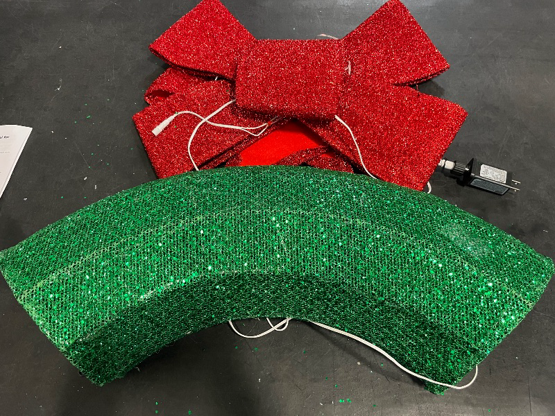 Photo 1 of LAMPHOME 40in Pre-Lit Outdoor Christmas Wreath Decoration, 290 LED Lights Metal Holiday Decor for Home, Bow - Green/Red
