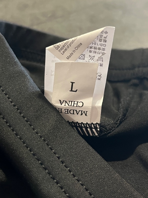 Photo 1 of (L) Men's Goalkeeper Shirt Padded Football Protective Gear for Men Training Suit Rib Protector for Soccer Basketball Paintball
