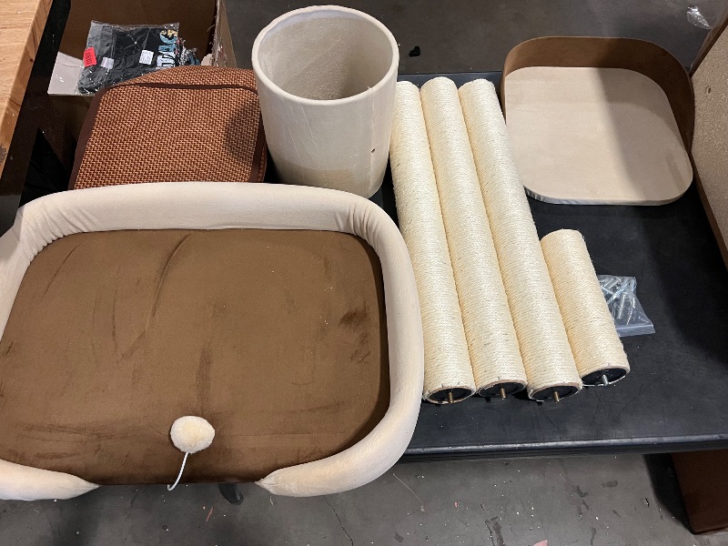 Photo 1 of Cat Tree Tower for Indoor Cats, Cat Climbers for Indoor Cats, Modern Multi-Level Large Cat Tree, with Cat Bed Scratching Post and Toys Suitable for Small and Large Cats(60x45x73cm)
