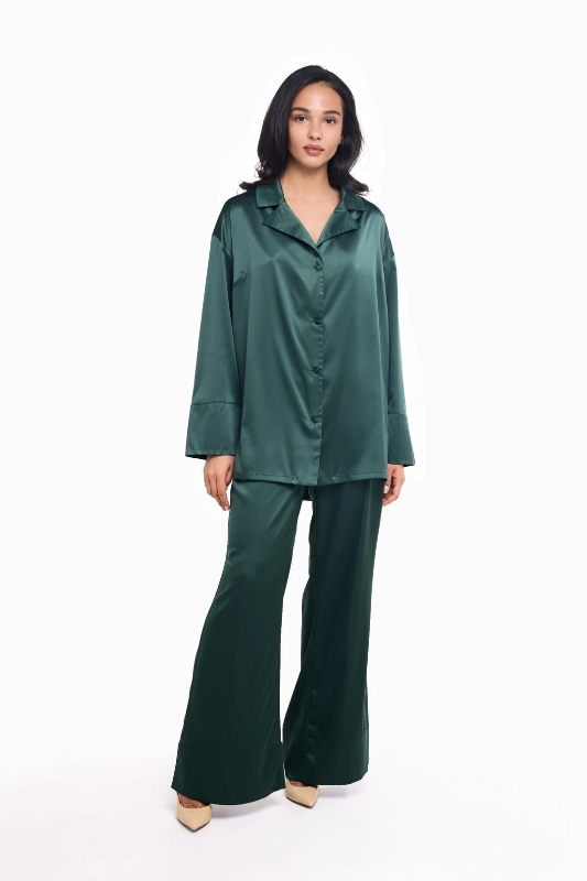 Photo 1 of (S) 100% Silk Pyjamas, Pure Silk Pajamas, Women's Pyjamas, Gift for Her, Pajama Sets, Christmas Pyjamas, Green PJs, Silk PJs for Women, Long PJs