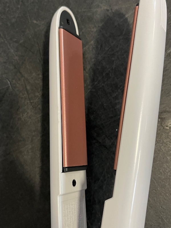 Photo 1 of Conair Double Ceramic 1" Flat Iron 
