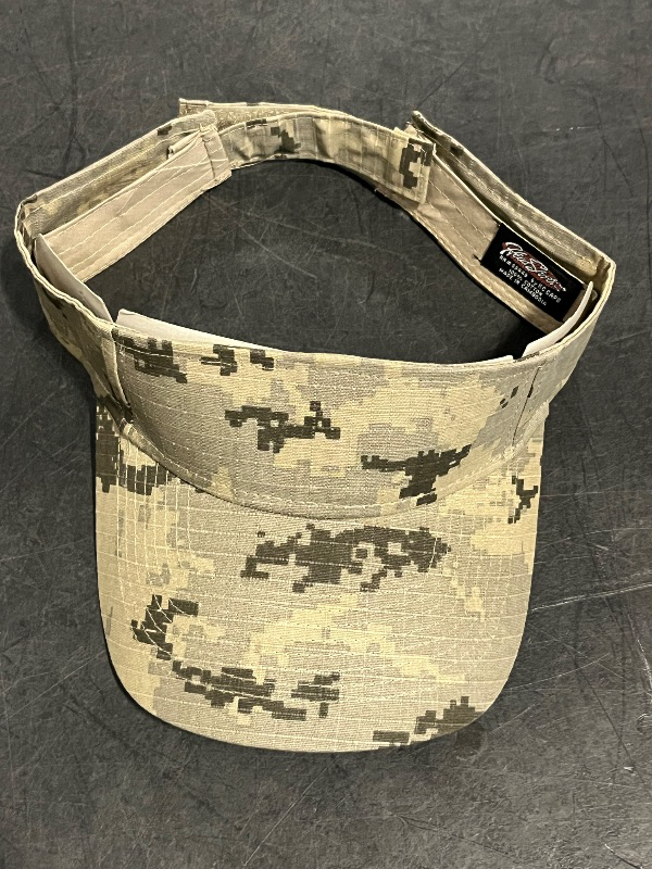 Photo 1 of (M) Camo Visor , Grey