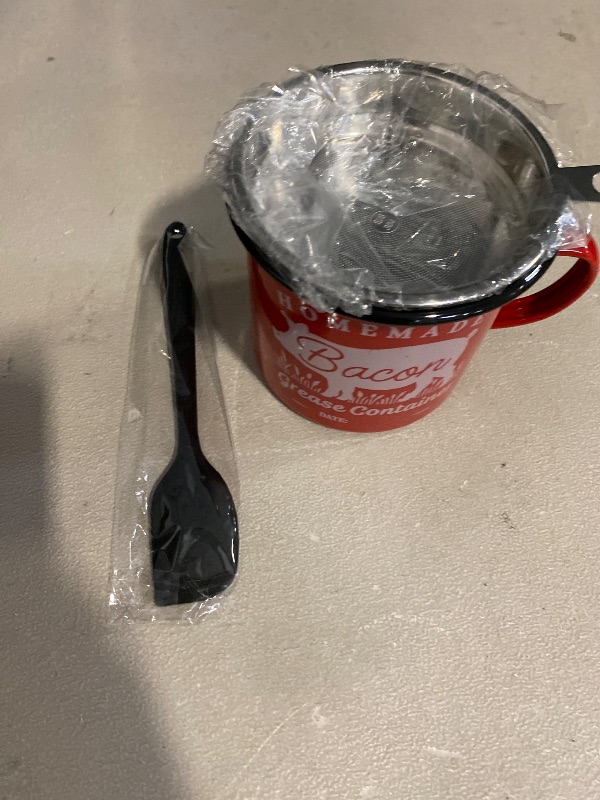 Photo 1 of Bacon Grease Container with Strainer - With Food-Grade Silicone Spatula, 24oz Enamel Rustic Farmhouse Fat Container, Keeper, Recipes, Dishwasher Safe