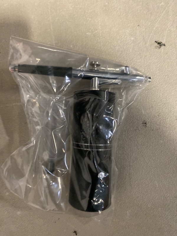 Photo 1 of 1 SET Airbrush Kit Rechargeable Cordless Airbrush Compressor Portable Handheld Airbrush Airbrush Set