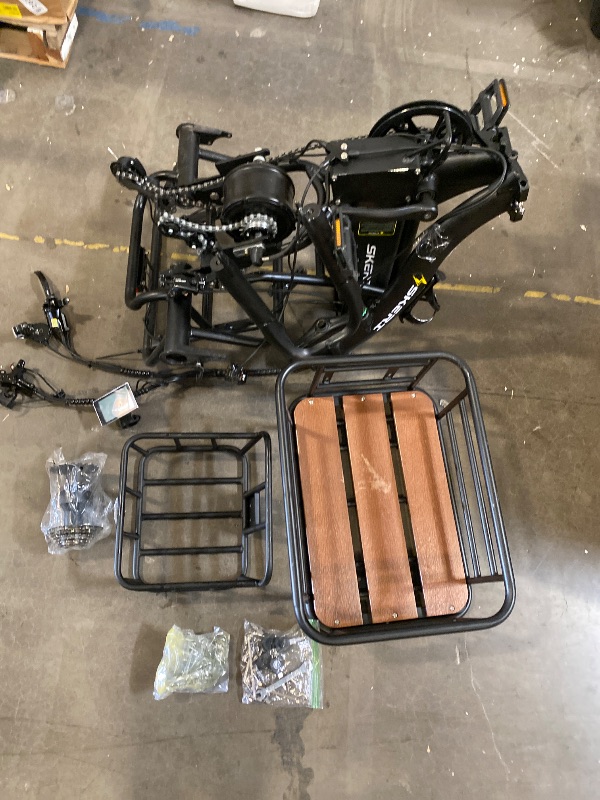 Photo 1 of Damaged wheels, frame, broken electrical cable, no charger-------------------NON-FUNCTIONAL, PARTS ONLY
-----------------------------------------------------------------Skeri Electric Tricycle for Adults, 750W(Peak 1350W) Motor Etrike, 20"x4" Folding Fat 