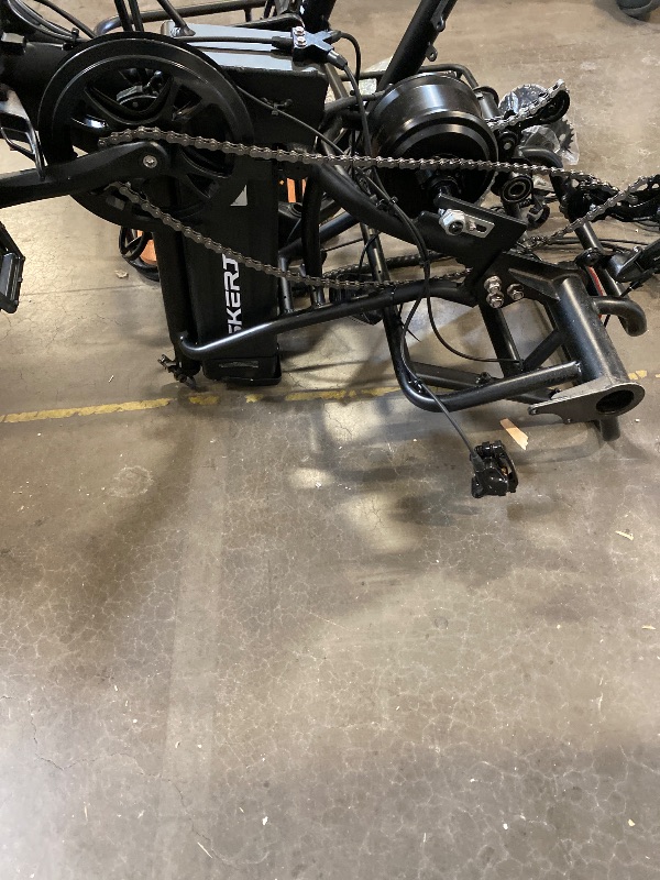 Photo 1 of Damaged wheels, frame, broken electrical cable, no charger-------------------NON-FUNCTIONAL, PARTS ONLY
-----------------------------------------------------------------Skeri Electric Tricycle for Adults, 750W(Peak 1350W) Motor Etrike, 20"x4" Folding Fat 