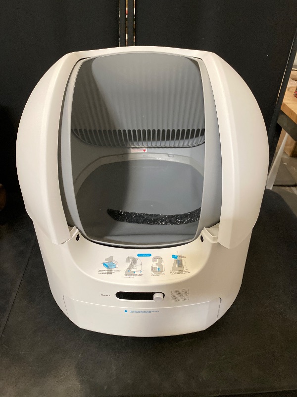 Photo 1 of Choueer Choubox Automatic Self Cleaning Cat Litter Box