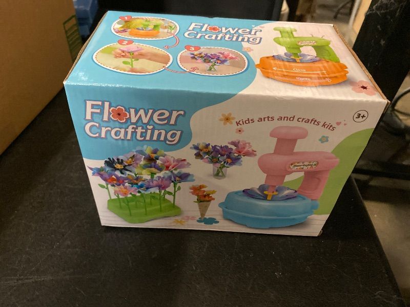 Photo 1 of ADOUNOTES DIY Flower Bouquet Craft Kit, Reusable Fabric Flower Toys, Build Your Own Bouquet, Arts & Crafts for Girls Ages 4 5 6 7 8, Educational Preschool Activity, Birthday Gift for Toddlers