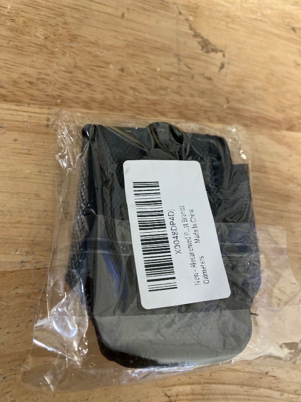 Photo 1 of Fingertip Pulse Oximeter Case with Carabiner, Black Nylon Carrying Pouch, Suitable for travel or home(only case)