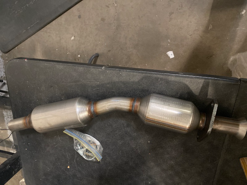 Photo 1 of DNA MOTORING Factory Style Catalytic Converter Compatible with 2004-2009 Toyota Prius, EPA Compliant, OEM-CONV-051