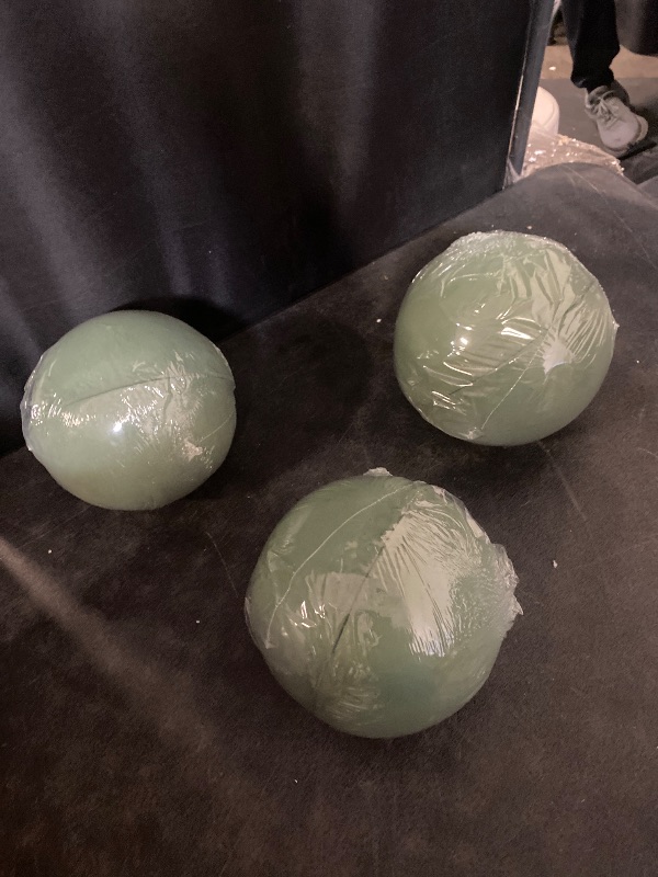 View 3 of FERVORSOFT Floral Foam Balls, 3 Pcs 3.54'' Flower Foam Sphere for Floral Arrangements, Wedding & Home Decor, Wet & Dry Green Plant Foam for Fresh & Artificial Flowers