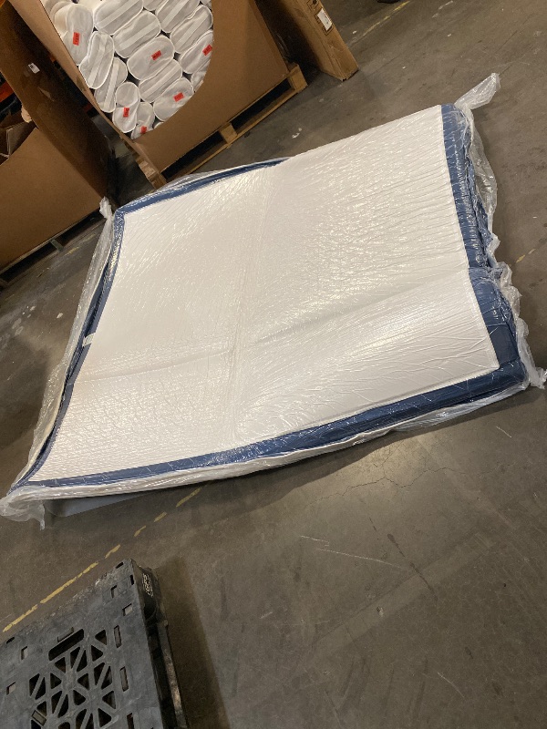 Photo 1 of Size King Invadau5 mattress