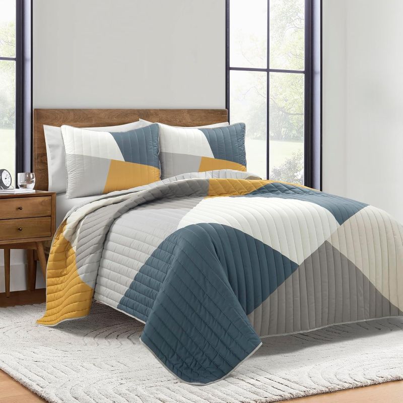 Photo 1 of California King size Lush Decor Modern Color Block Quilt