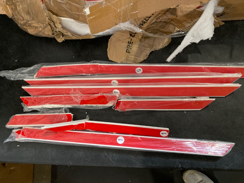 Photo 1 of 26" Precut Wall Molding kit|Minor Damage see Photo 30 pcs