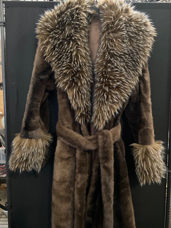 Photo 1 of Size XL Anewsta Khaki Cross Two-Tone Faux Fur Collar Thick Fashion Versatile Autumn/Winter Jacket