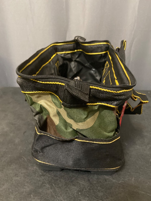 Photo 1 of Electrician Specific Portable Camouflage Canvas Thickened, Sturdy, And Durable Portable Diagonal Storage bag