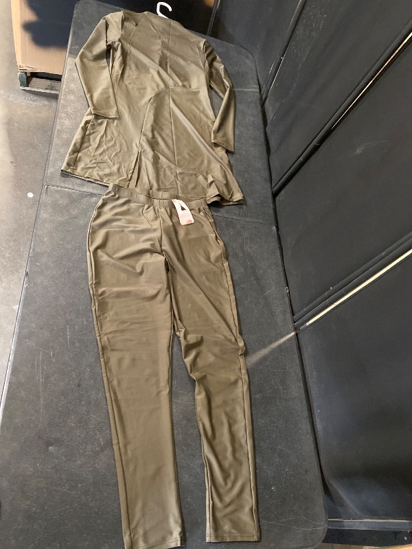 View 2 of Size: Medium. Color: Green Style 2
ABEWIP Muslim Swimsuits for Women Burkini Bathing Suits Full Body Modest Swimwear Islamic Swimming Suit