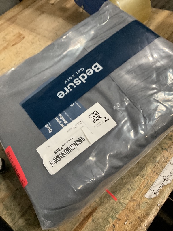 Photo 1 of (queen) Bedsure California King Sheet Sets - 4 Pieces Soft Cal King Sheets - Breathable & Cooling - Hotel Luxury -