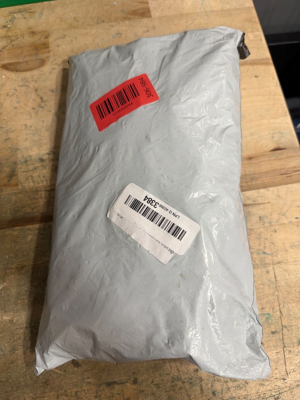 Photo 1 of 132Pcs Snowflake Party Favors Set Birthday Party Supplies Include 12 Bracelets, 10 Keychain, 10 snowflake squishies,10 wristbands,10 Hair accessories,10 straws,10 Bubble,50 Stickers and 10 Gift bags