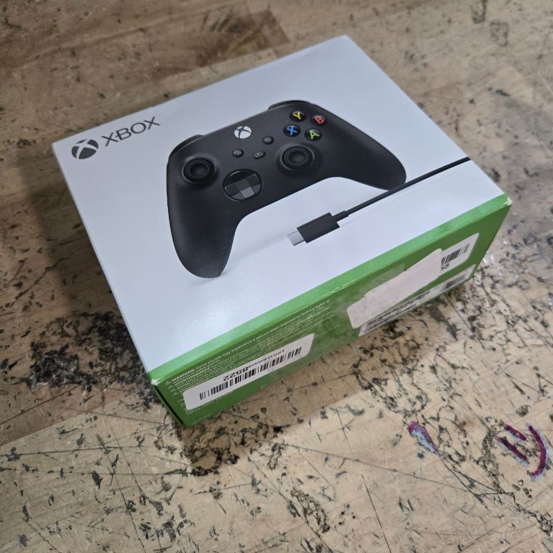 Photo 1 of **PARTS ONLY** Xbox Wireless Gaming Controller + USB-C® Cable (2025) – Carbon Black – Play on Xbox, Windows, Android, iOS, FireTV Sticks, Smart TVs, VR Headsets