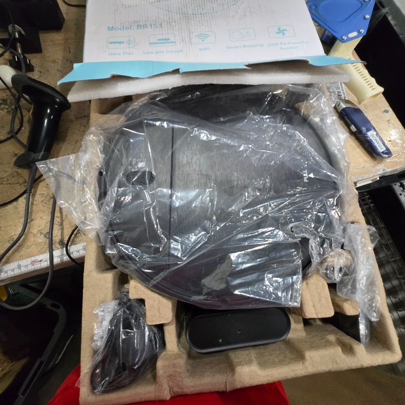 Photo 1 of ***USED**** MAMNV Robot Vacuum and Mop,2 in 1 for Carpet & Hard Floor,Robotic Vacuum Cleaner with Alexa/Voice/App,Powerful & Quiet for Pet Hair,Slim 2.87",Self-Charging & Zigzag Path Cleaning