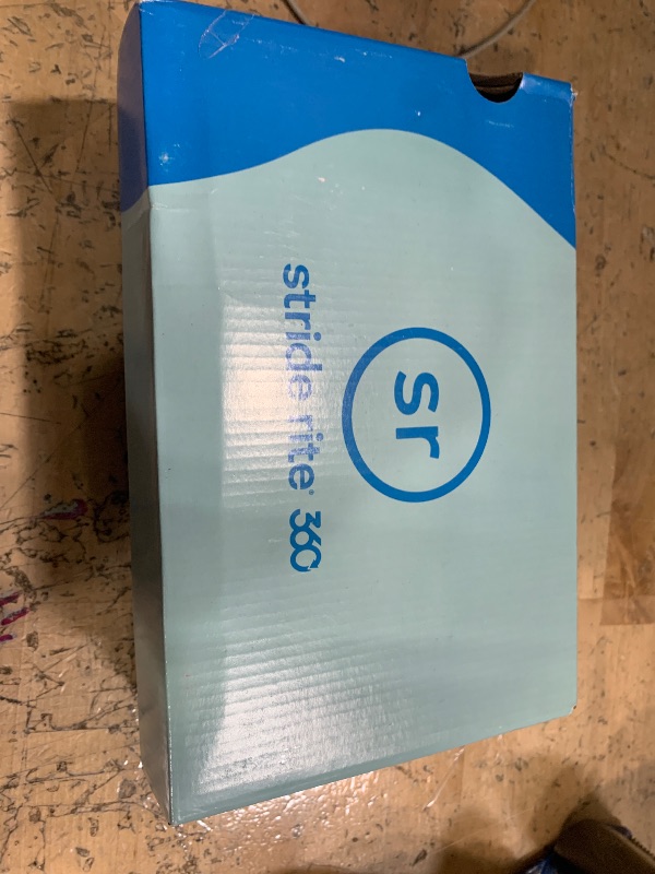 Photo 1 of **DIRTY**  Stride Rite 360 Boys Artin 3.0 Sneaker, Navy, 11 Little Kid US