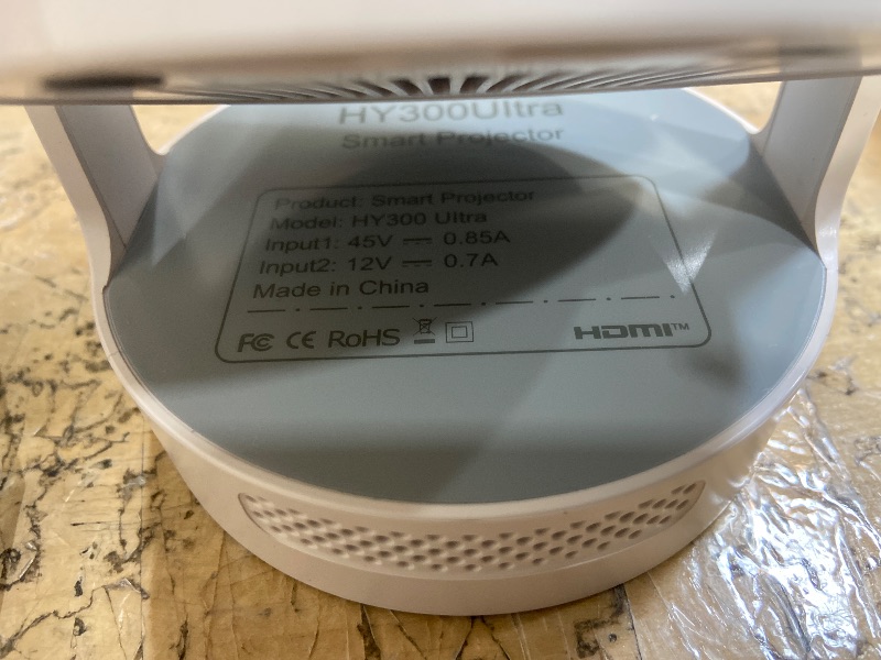 Photo 1 of ?Electric Focus?Magcubic Mini Projector 4K Support, Portable Projector with WiFi 6 and Bluetooth 5.4, Smart Proyector, 5W Soundbase Speaker, 180° Rotation for Home Theater HY300 Ultra