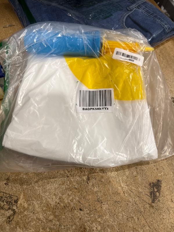 Photo 1 of 18 Pcs Daisy Balloons, Huge Large White Flower Foil Mylar Balloons Weddings, Manual Pump Inflatorand, Boho Daisy Birthday Party Decorations (Huge Balloon X 3, Medium X 5, Small X 10)