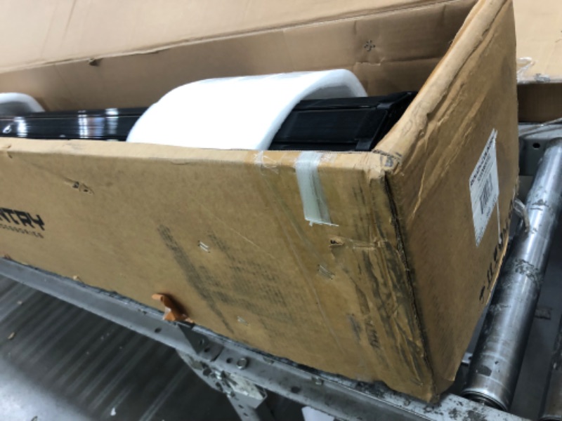 Photo 1 of ***Missing Hardware*** Rough Country Hard Roll-Up Tonneau Cover for Chevy Silverado & GMC Sierra 2500HD/3500HD (2020-2025) - Aluminum Truck Bed Cover, Fits 6'9" Bed w/Rail Caps