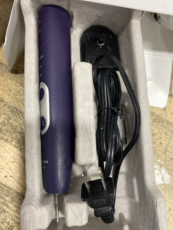 Photo 1 of **TRAVELING CASE AND HEADS MISSING**Philips Sonicare ProtectiveClean 5300 Rechargeable Electric Toothbrush, with Pressure Sensor, 3 Cleaning Modes, SmarTimer and QuadPacer, with 2 Bonus Brush Heads, Travel Case, Black, Model HX6423/34