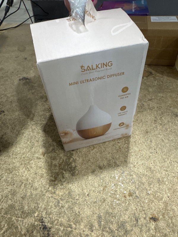Photo 1 of ***(MISSING CHARGING CORD/ UNABLE TO TEST)***SALKING Essential Oil Diffuser, 100ml Small Aromatherapy Diffuser with Auto Shut-Off Function, Ultrasonic Diffusers for Essential Oils, Cool Mist Humidifier with Warm White Lights, for Office Home
