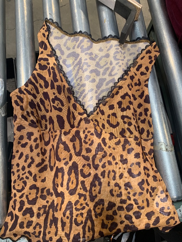 Photo 1 of **PHOTO FOR STYLE REFERENCE NO STOCK PHOTO**** SOLY HUX Women's Cheetah Print Mesh Crop Tank Top V Neck Sleeveless Y2k Tops Bronze Cheetah Large