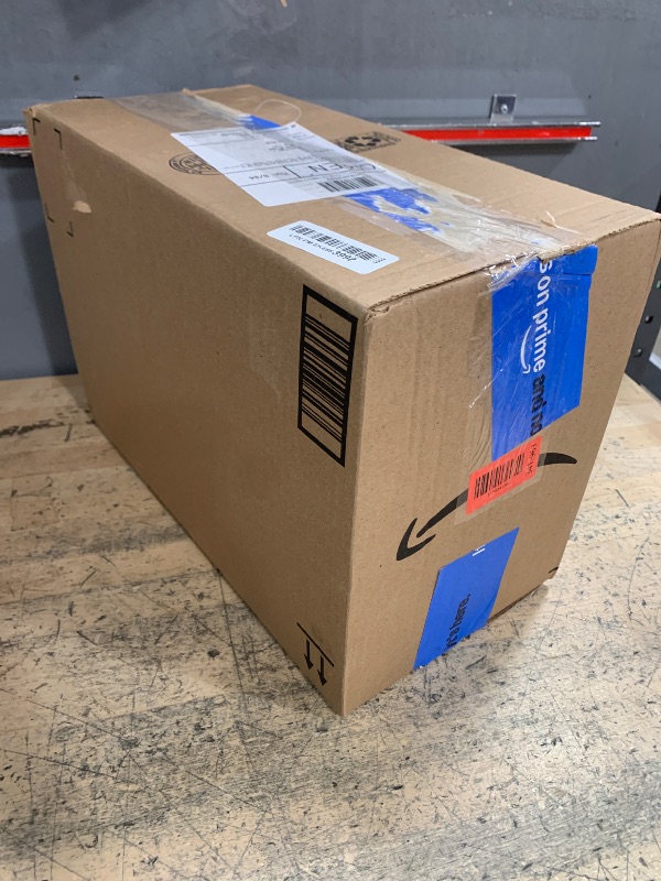 Photo 1 of *WILL NEED TO BE CLEANED PRIOR TO USE* Veken Innovation Award Winner Stainless Steel Cat Water Fountain, 95oz/2.8L Automatic Pet Fountain Dog Water Dispenser with Replacement Filters & Silicone Mat, Gifts for Christmas, Cats, Dogs (Silver)