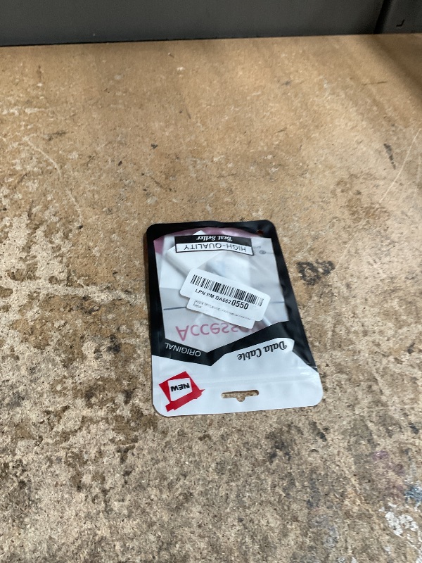 Photo 1 of [Apple MFi Certified] USB C to HDMI Adapter for iPhone 17 16 to TV, USB-C Digital AV Adapter 4K Sync Screen Cable with Fast Charging Port Plug & Play for iPhone 17 16 15 iPad on HDTV/Projector/Monitor