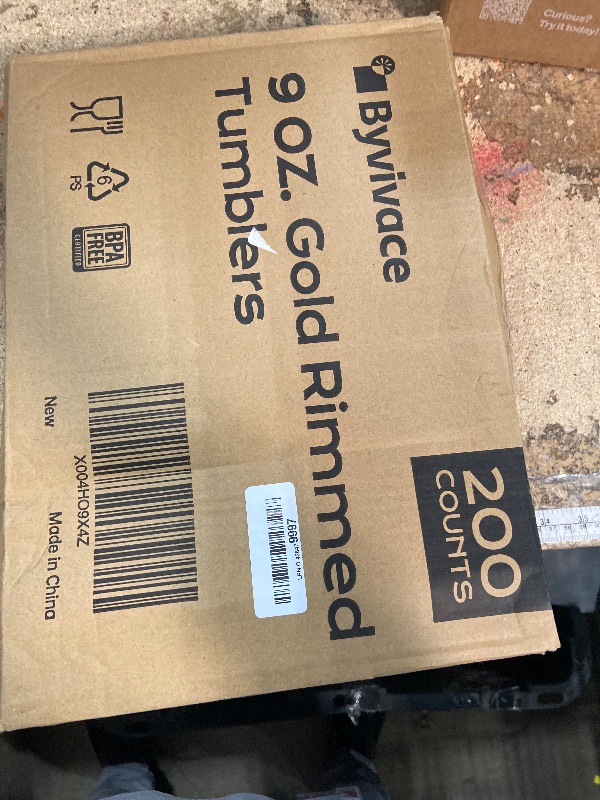 Photo 1 of [200 Pack] 9oz Clear Plastic Cups with Gold Rimmed Sturdy & Food Safe Disposable Wine Glasses Party Wedding Cups Disposable Drinking Cups Plastic Cocktail Glasses for Wine, Juice & Cold Beverages