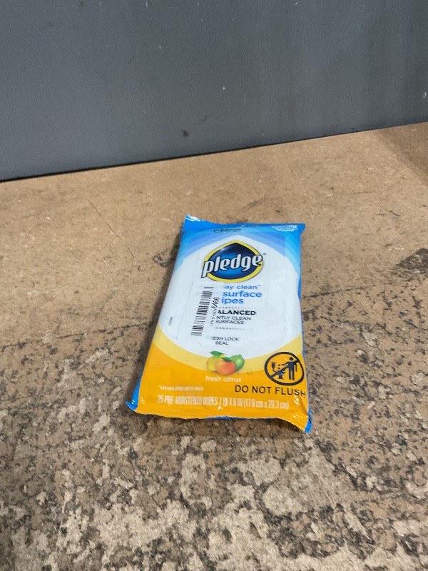 Photo 1 of *ONLY 1 PACK* Pledge Multisurface Cleaning Wipes, pH Balanced, Fresh Citrus, 25 Count (Pack of 4, 100 Total Wipes)