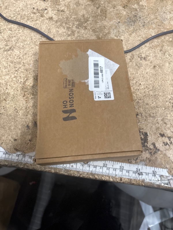 Photo 1 of 18 Pieces Wine Saver Pump with Vacuum Reusable Preserver Practical Wine Keeper Bottle Sealer Keep Fresh for Kitchen Office Home Adult Party Favor Supplies(Black)