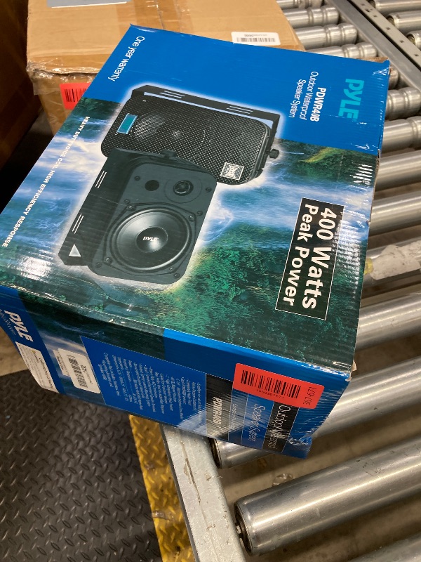 Photo 1 of ***ONLY 1 SPEAKER INCLUDED***Pyle Home Dual Waterproof Outdoor Speaker System - 5.25 Inch Pair of Weatherproof Wall/Ceiling Mounted Speakers w/Heavy Duty Grill, Universal Mount - for Use in The Pool, Patio, Indoor PDWR40B (Black)***ONLY 1 SPEAKER INCLUDED