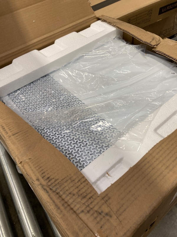 Photo 1 of *****It is used; it is unknown whether any parts are missing, and it is unknown whether it functions 100%.*****CORSAIR 3500X RS ARGB Panoramic Mid-Tower PC Case – 3X Pre-Installed Fans, High Airflow, Spacious Interior, GPU Anti-Sag, Reverse Connection Mot