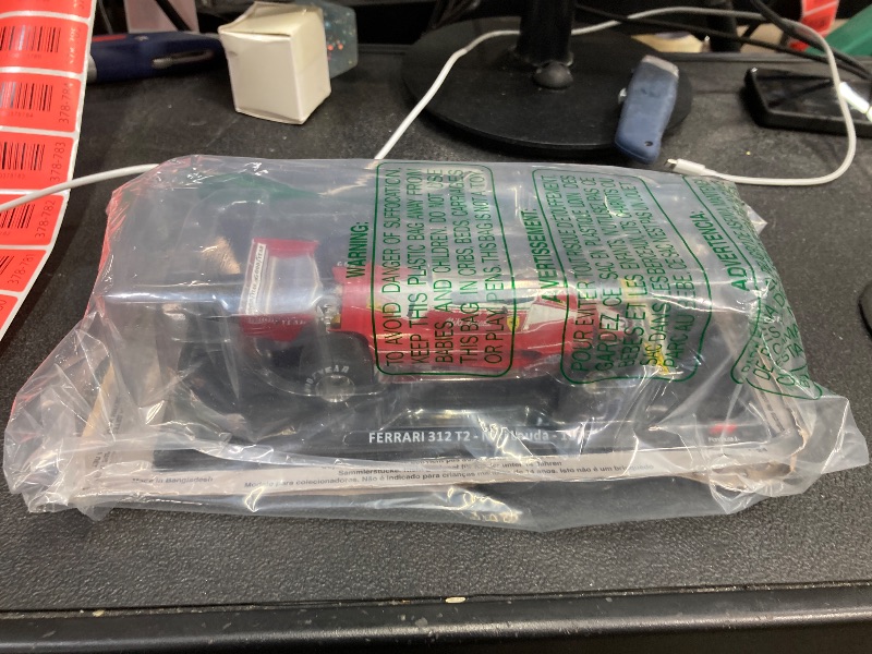 Photo 1 of - Formula 1 1/24 car Compatible with Ferrari 312 T2 - Niki Lauda - 1976 - OR019