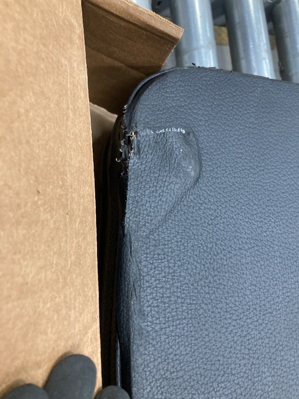 Photo 1 of *Case damaged* Gator Cases Hard-Shell Wood Case for Standard Electric Guitars, Fits Fender Strat/Tele Style (GWE-ELEC)