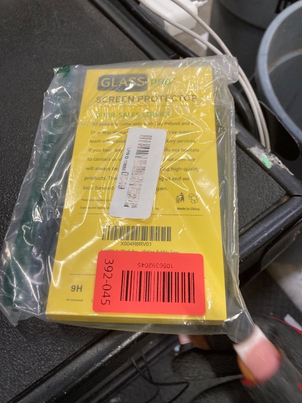 Photo 1 of ***Used not a 3 pack***PEHAEL 3+3 Pack for iPhone 17 Pro Max Privacy Screen Protector with Camera Lens Protector Full Coverage Anti-Spy Tempered Glass Film 9H Hardness Easy Installation Bubble Free [6.9 inch]***Used not a 3 pack***