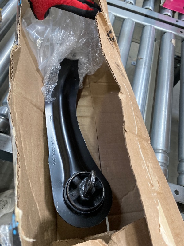 Photo 1 of 1 Pair*Rear Trailing Control Arms and Bushing Both Sides With Bushing for Escape 2013-2019 Trailing Arm Pair Bushing Bolt Replace CV6Z5808A CV6Z5808A 527-998 528-041