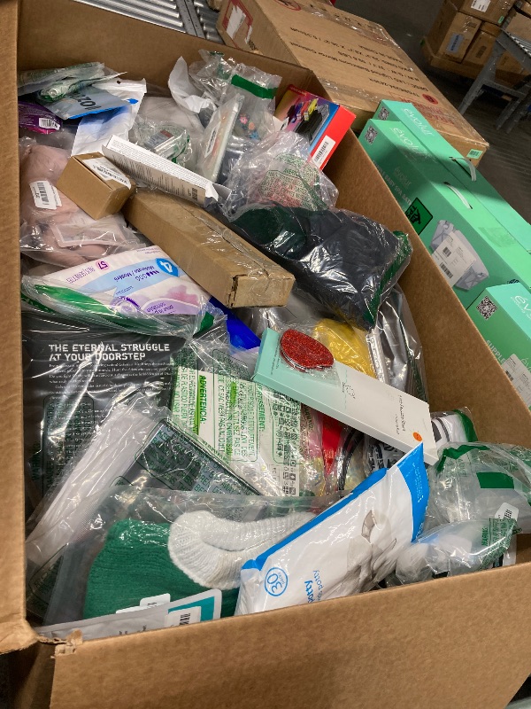 Photo 1 of **No Return
No Return
No Return
Bulk and Mixed Items