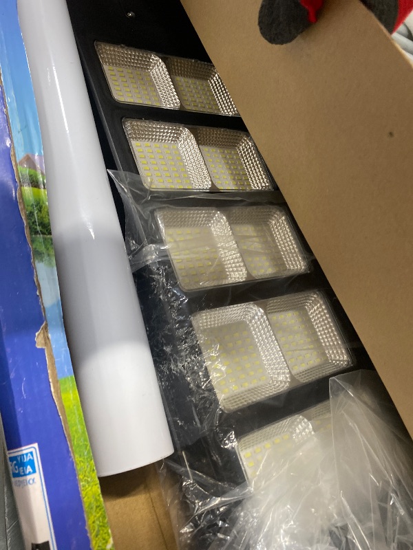 Photo 1 of 1000-8000W Solar Street Light Outdoor, 6500K Commercial Parking Lot Lamp Dusk to Dawn, Waterproof Remote Control Solar Security Flood Light, Motion Sensor, Court Road,Path,Piazz,Driveway (1A-8000W)
