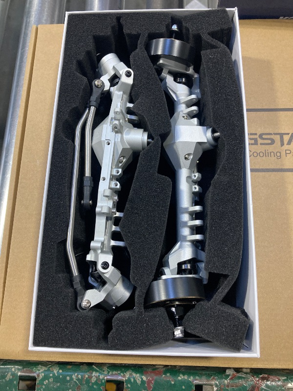 Photo 1 of MEUS RACING Cheat Code Capra 1.9 ISO Axles Kit for Axial Capra 1.9 4X4 and DIY SCX10 SCX10 II Upgrades (4WS-Silver)`