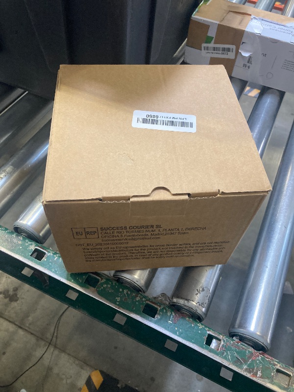 Photo 1 of 16 Line Laser Level 360 Self Leveling,Professional 4x360°Green Cross Line laser Level Tool for Construction and Picture Hanging,lazer leveler tool with 2 Batteries,Magnetic Bracket & Remote Control